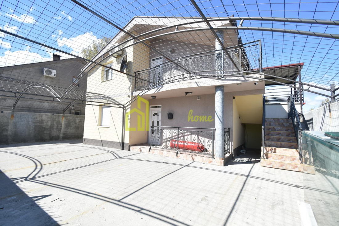 Kuća 130m2, Zlatica